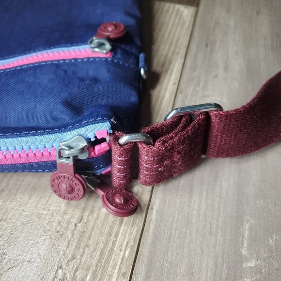 Kipling Annabelle Navy Crossbody Bag Double Zip Nylon EUC - Picture 5 of 16